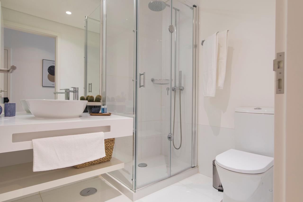 Urban Chic Apartment In The Heart Of Historic Lisbon Bagian luar foto